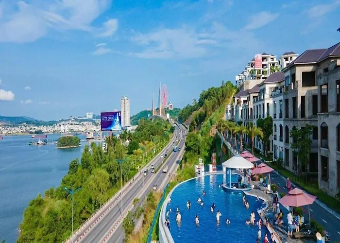 Chuoi 7 Ngu Doi Beverly Hill - Trung Tam Bai Chay- Sang Trong - Dang Cap Villa Ha Long