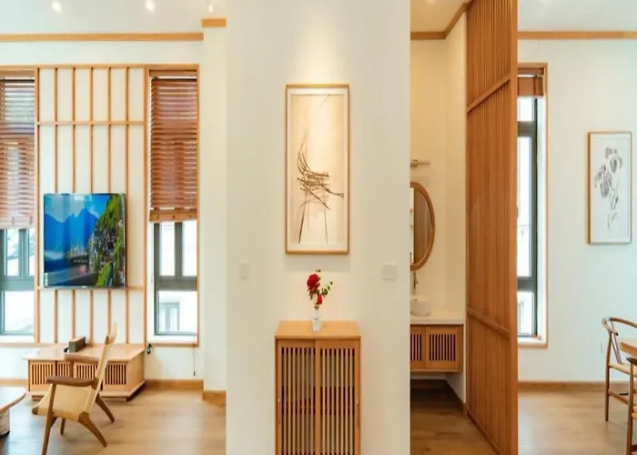 Villa Chuoi 7 Ngu Doi Beverly Hill - Trung Tam Bai Chay- Sang Trong - Dang Cap Ha Long